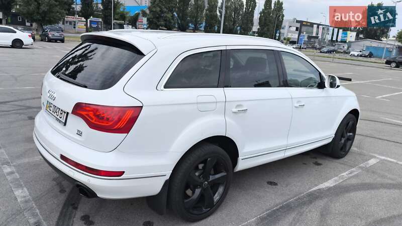 Внедорожник / Кроссовер Audi Q7 2013 в Киеве