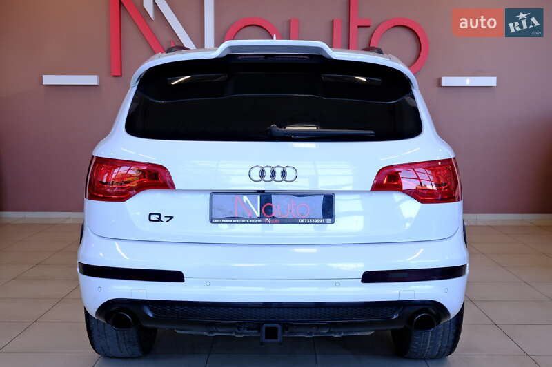 Внедорожник / Кроссовер Audi Q7 2014 в Одессе