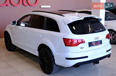 Внедорожник / Кроссовер Audi Q7 2014 в 