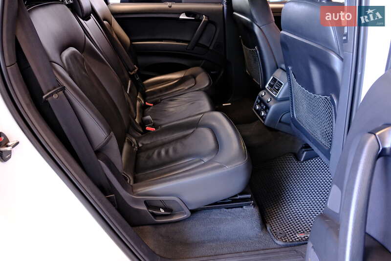 Внедорожник / Кроссовер Audi Q7 2014 в Одессе