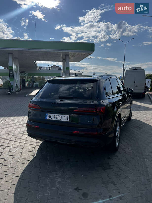 Позашляховик / Кросовер Audi Q7 2020 в Львові