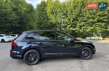 Позашляховик / Кросовер Audi Q7 2016 в 