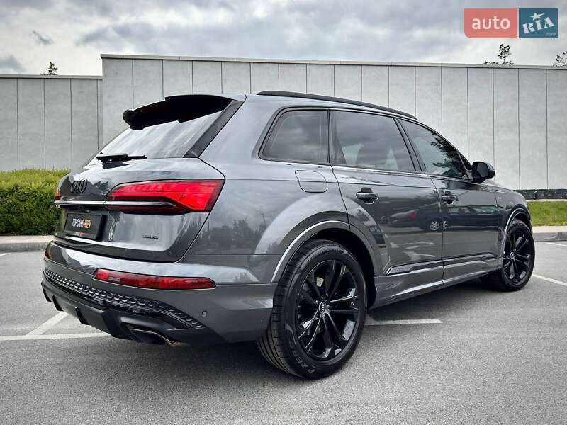 Позашляховик / Кросовер Audi Q7 2025 в Києві