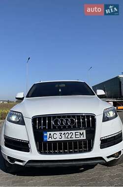 Позашляховик / Кросовер Audi Q7 2014 в 