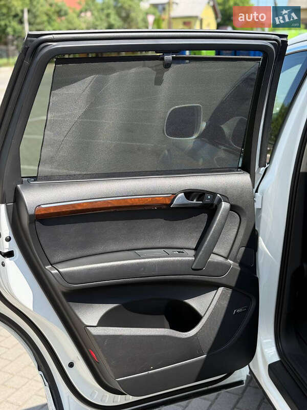 Позашляховик / Кросовер Audi Q7 2011 в Коломиї