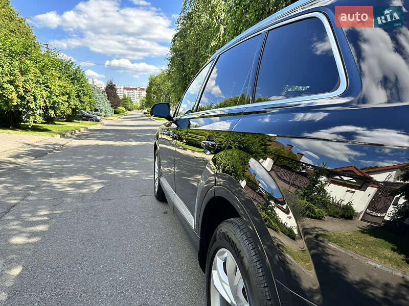 Позашляховик / Кросовер Audi Q7 2018 в Києві