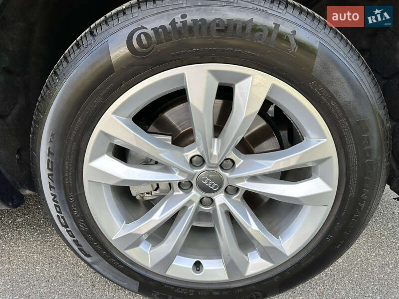 Позашляховик / Кросовер Audi Q7 2018 в Києві