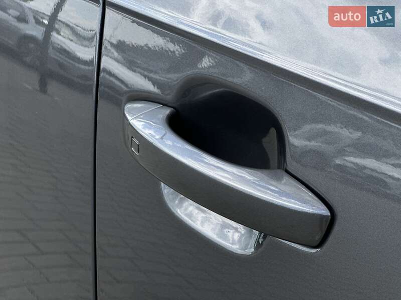 Позашляховик / Кросовер Audi Q7 2020 в Мукачевому