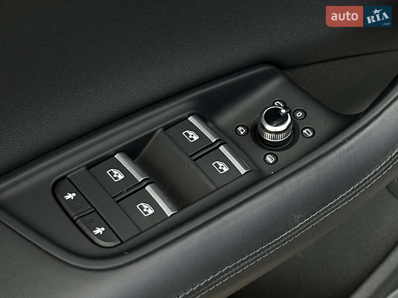 Позашляховик / Кросовер Audi Q7 2020 в Мукачевому