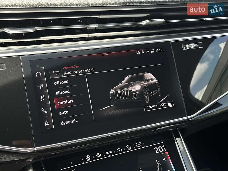 Позашляховик / Кросовер Audi Q7 2020 в Мукачевому