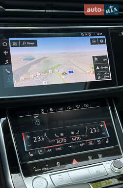 Позашляховик / Кросовер Audi Q7 2020 в 