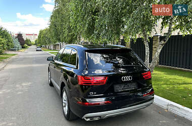 Внедорожник / Кроссовер Audi Q7 2018 в 