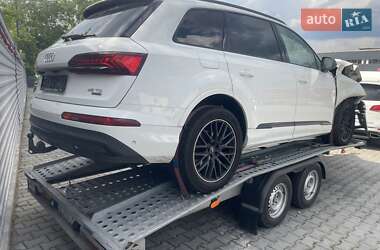 Внедорожник / Кроссовер Audi Q7 2022 в 