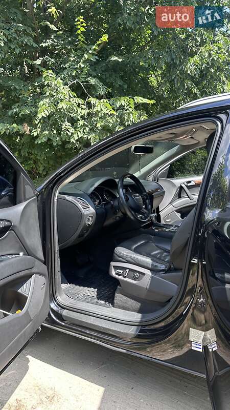 Позашляховик / Кросовер Audi Q7 2014 в Києві