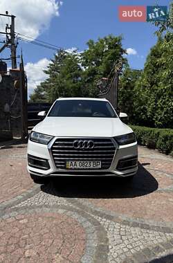 Позашляховик / Кросовер Audi Q7 2017 в Києві