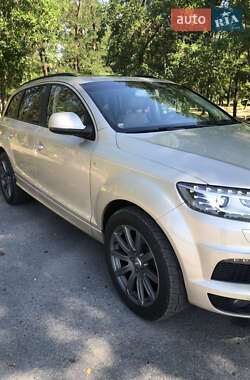 Внедорожник / Кроссовер Audi Q7 2013 в 