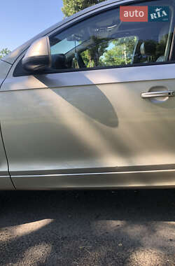 Внедорожник / Кроссовер Audi Q7 2013 в 