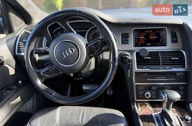 Внедорожник / Кроссовер Audi Q7 2015 в 