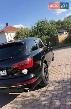 Внедорожник / Кроссовер Audi Q7 2015 в 