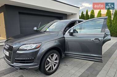 Позашляховик / Кросовер Audi Q7 2013 в 