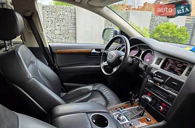 Позашляховик / Кросовер Audi Q7 2013 в 