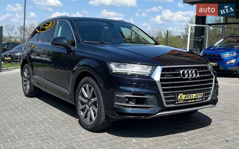 Позашляховик / Кросовер Audi Q7 2017 в 