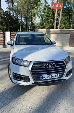 Внедорожник / Кроссовер Audi Q7 2018 в 