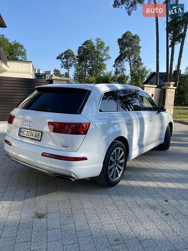 Позашляховик / Кросовер Audi Q7 2018 в Львові