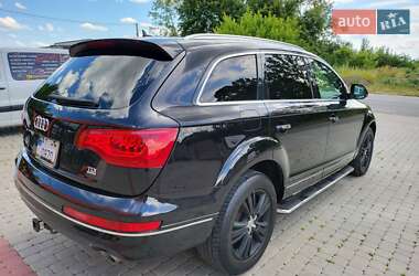 Позашляховик / Кросовер Audi Q7 2010 в 