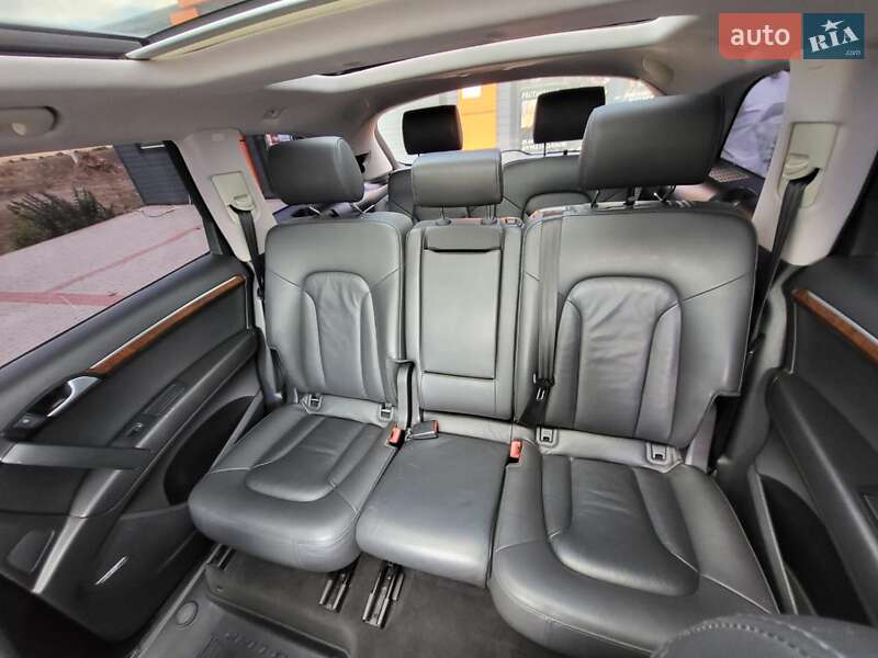 Позашляховик / Кросовер Audi Q7 2010 в Снятині