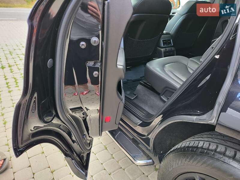 Позашляховик / Кросовер Audi Q7 2010 в Снятині