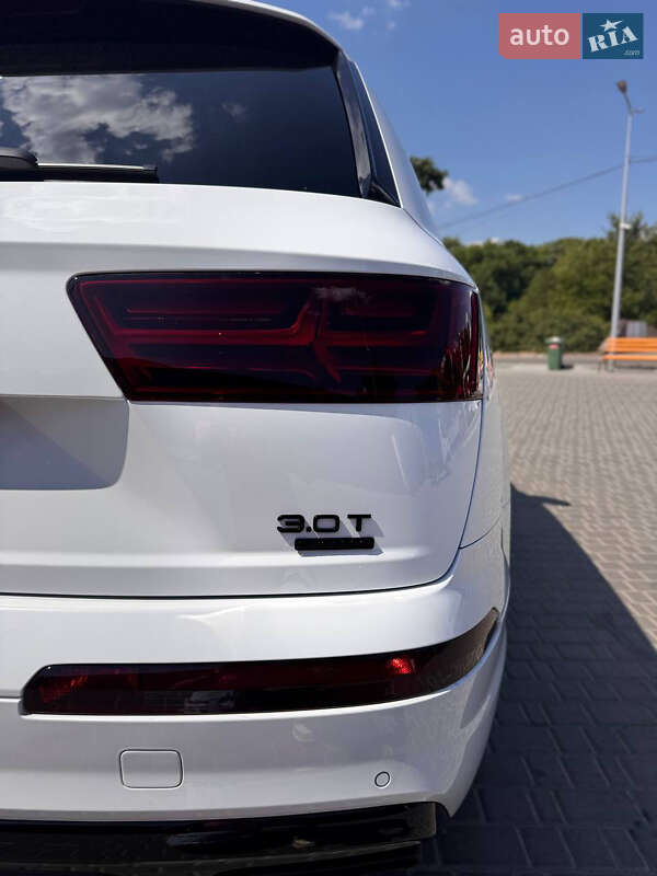 Позашляховик / Кросовер Audi Q7 2017 в Кропивницькому