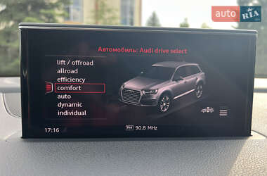 Внедорожник / Кроссовер Audi Q7 2016 в 
