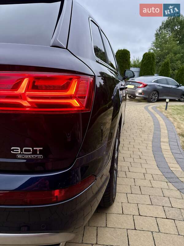 Позашляховик / Кросовер Audi Q7 2017 в Івано-Франківську