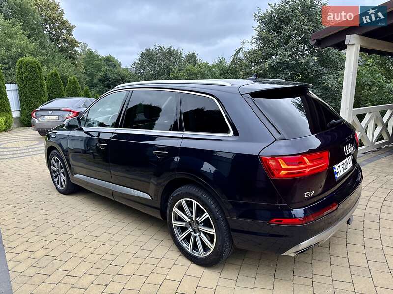 Позашляховик / Кросовер Audi Q7 2017 в Івано-Франківську