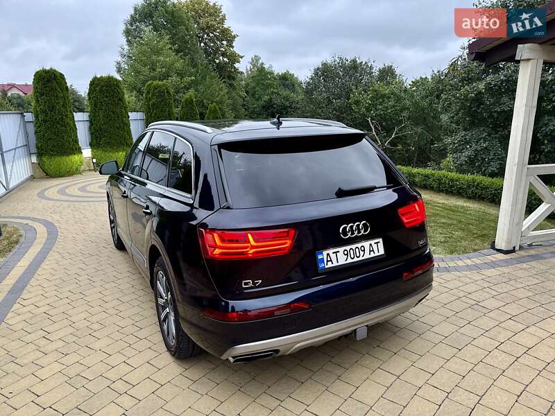 Позашляховик / Кросовер Audi Q7 2017 в Івано-Франківську