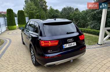 Внедорожник / Кроссовер Audi Q7 2017 в 