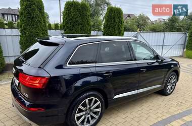 Внедорожник / Кроссовер Audi Q7 2017 в 