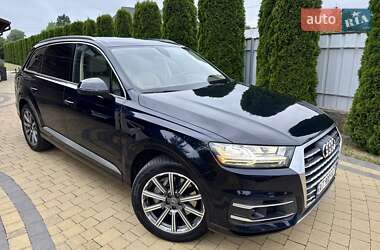 Внедорожник / Кроссовер Audi Q7 2017 в 