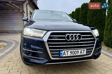 Внедорожник / Кроссовер Audi Q7 2017 в 