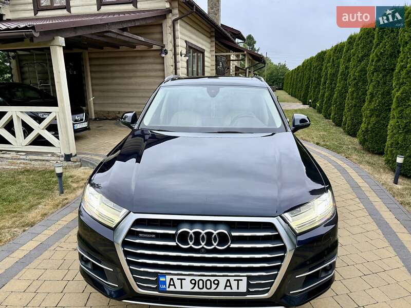Позашляховик / Кросовер Audi Q7 2017 в Івано-Франківську