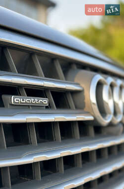 Внедорожник / Кроссовер Audi Q7 2017 в 