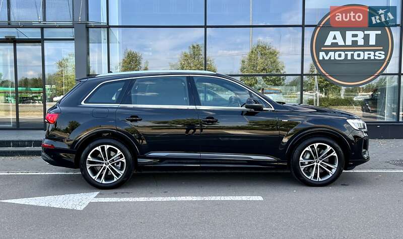 Позашляховик / Кросовер Audi Q7 2025 в Києві