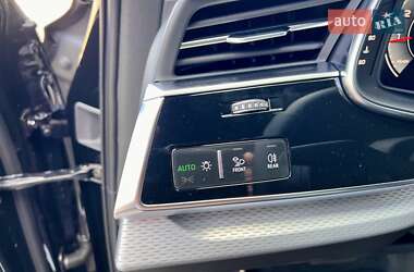 Позашляховик / Кросовер Audi Q7 2025 в 