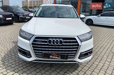 Внедорожник / Кроссовер Audi Q7 2016 в 