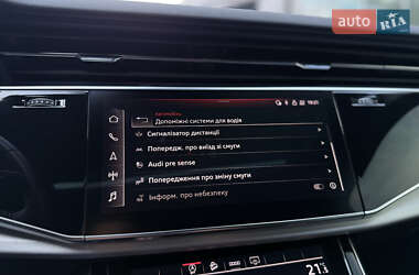 Позашляховик / Кросовер Audi Q7 2022 в 