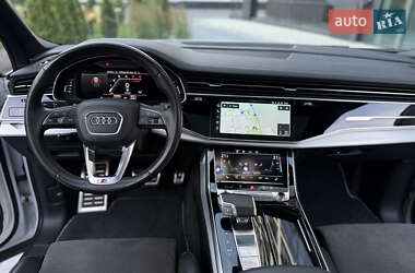 Позашляховик / Кросовер Audi Q7 2022 в 