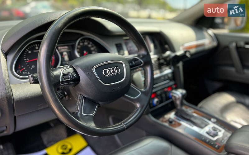 Позашляховик / Кросовер Audi Q7 2011 в Львові