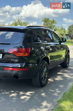 Внедорожник / Кроссовер Audi Q7 2007 в 