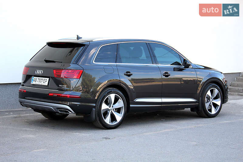 Позашляховик / Кросовер Audi Q7 2016 в Вінниці